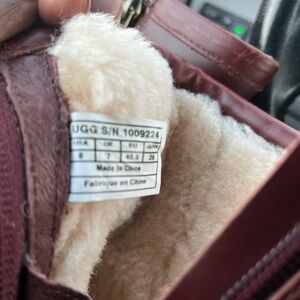 🎁 UGG Men's Kennen Chelsea Boot